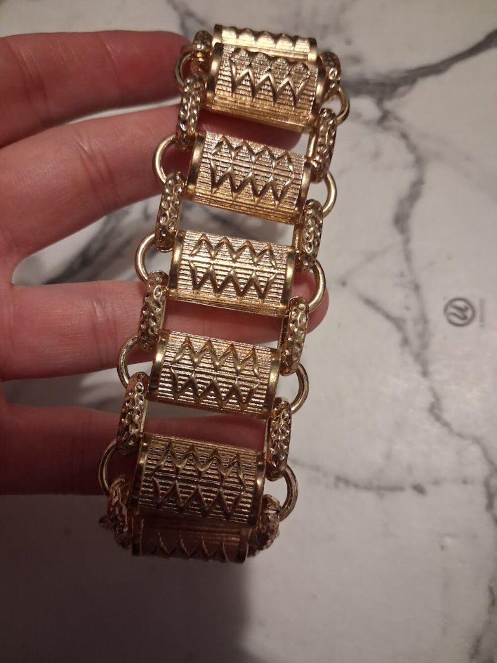 Unusual 10 inch bracelet